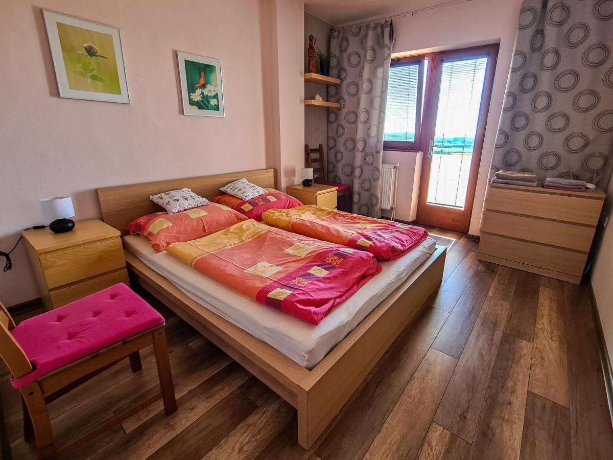 Vinox Winery Villa Vinica Luaran gambar