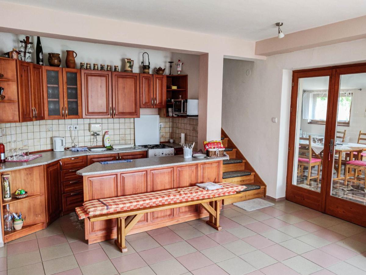 Vinox Winery Villa Vinica Luaran gambar